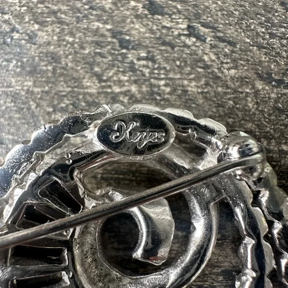 Vintage Keyes Rhinestone Brooch - Picture 4 of 5